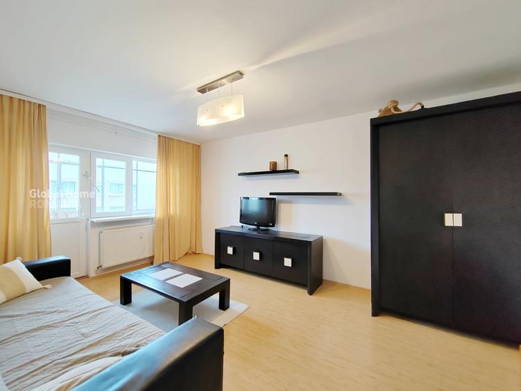 Apartament cu 3 camere decomandat, mobilat în Tineretului