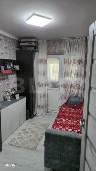 Apartament cu 3 camere decomandat în Podu Roș