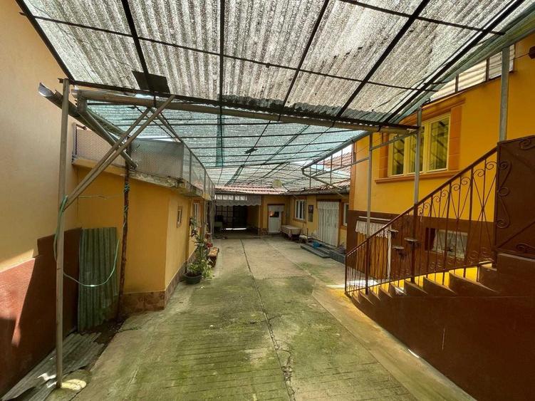 Casă cu 4 camere în Forău