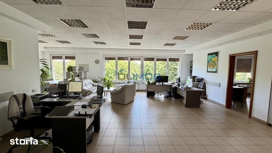 Apartament cu 4 camere în Tei