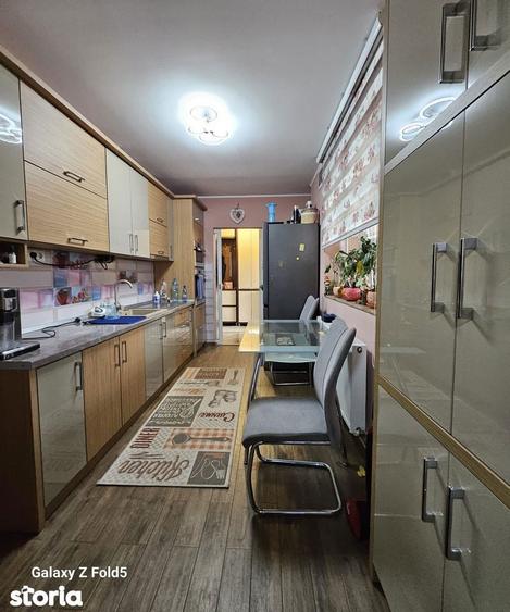 Casa independenta intr-o curte comuna , Oradea (Podul Centenarului) - 10