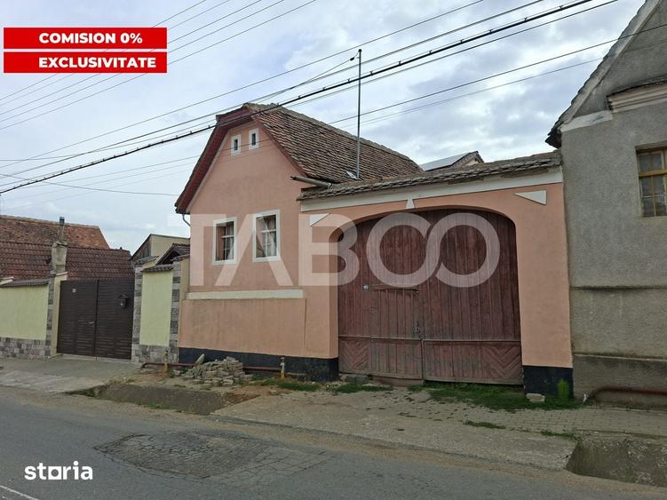 Casă cu 2 camere nedecomandat cu Teren 580 Mp în Axente Sever