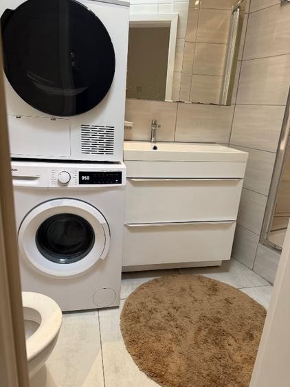 Casă individuală cu 4 camere cu Canalizare în Cotroceni
