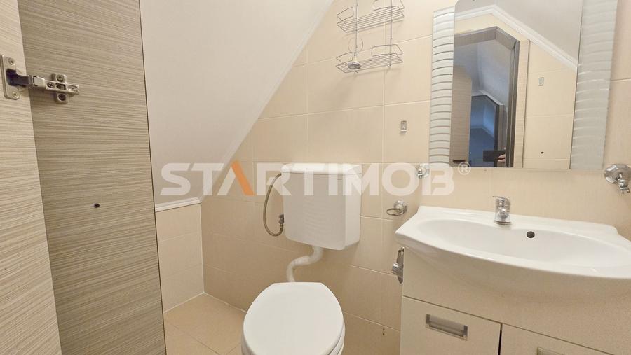 Apartament cu  trei camere la casa - 12