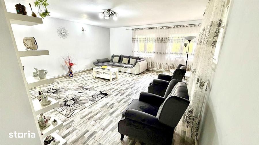 Casă cu 6 camere cu Teren 800 Mp în Victoria