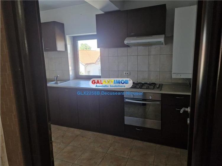 Apartament cu 3 camere decomandat, mobilat în Chiajna