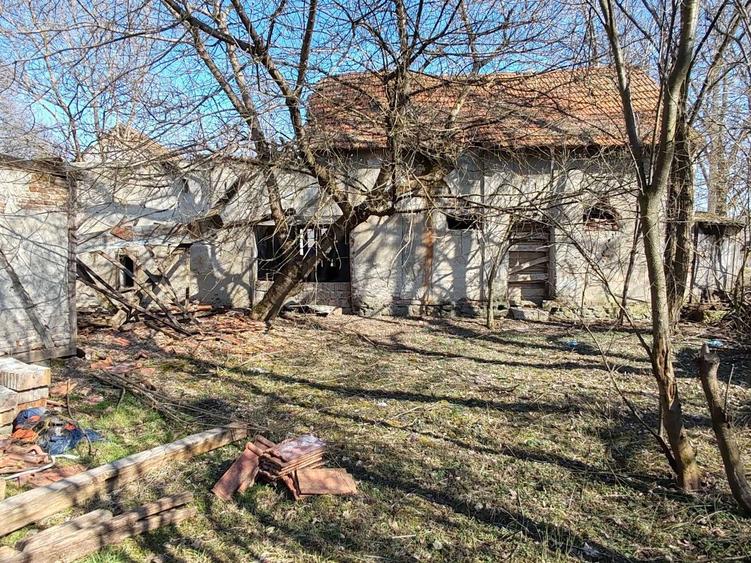 Teren de 11500 mp, în Vărădia de Mureș