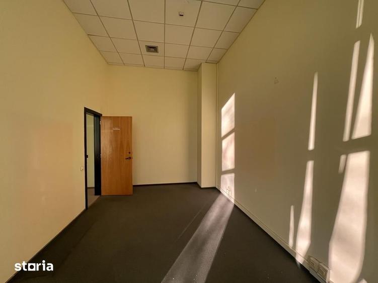 Spațiu comercial, de 485 mp, în Centrul Civic