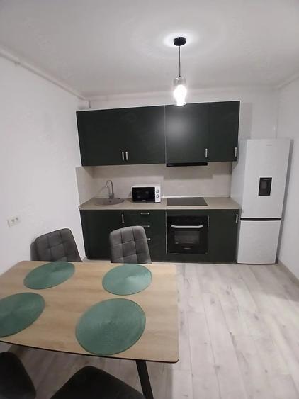 Apartament cu 2 camere semidecomandat în Exterior Vest