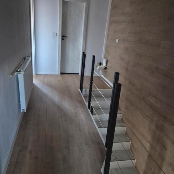 Duplex cu 4 camere cu Canalizare în Dumbrăvița