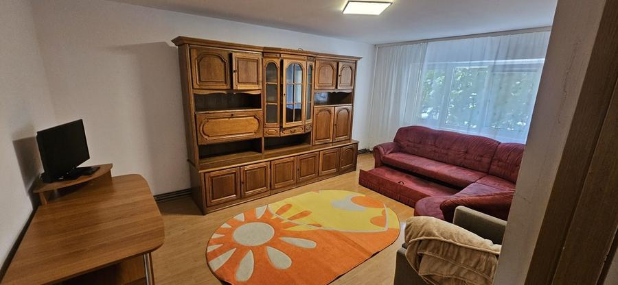 Apartament cu 3 camere în Soceni