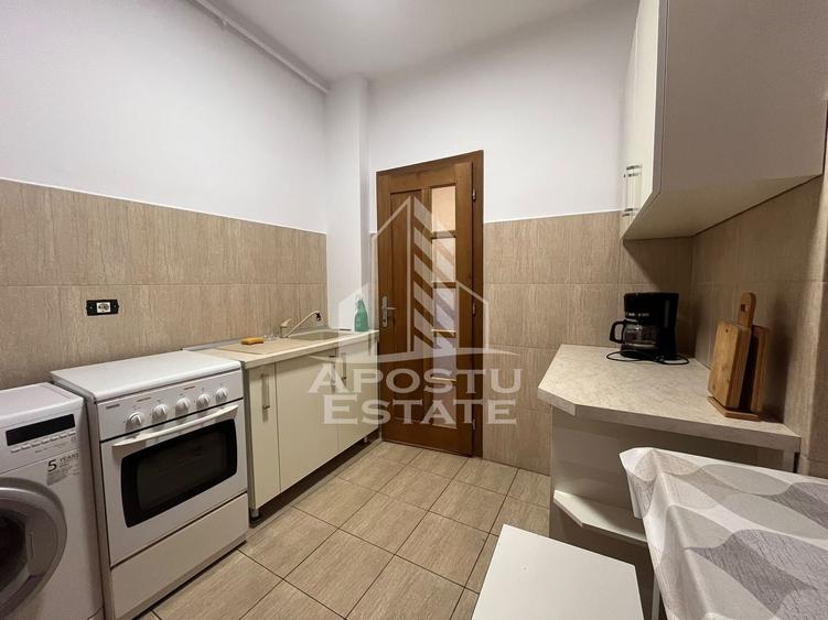 Apartament cu 2 camere decomandat în Central