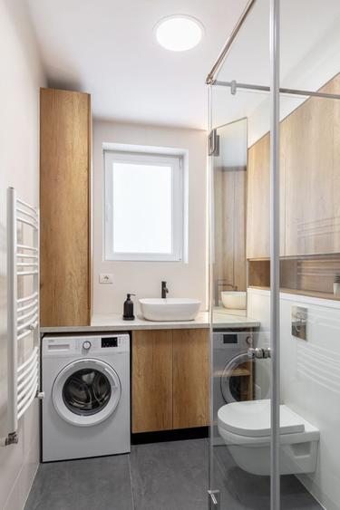Apartament cu 2 camere, mobilat în P-ța Universității
