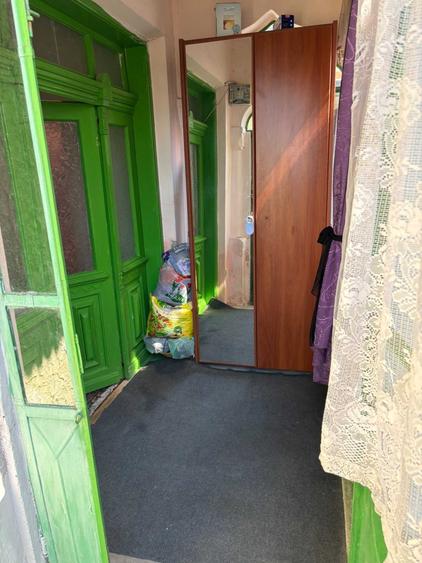 Casă cu 4 camere în Exterior Vest
