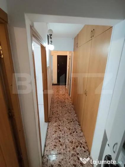Apartament cu 3 camere decomandat în Sud