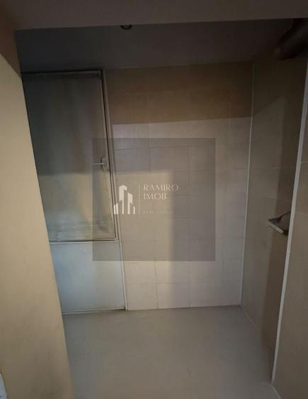 Garsonieră în Apărătorii Patriei