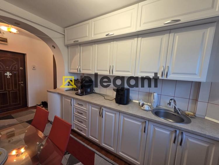 Apartament cu 2 camere decomandat, mobilat în Calea București