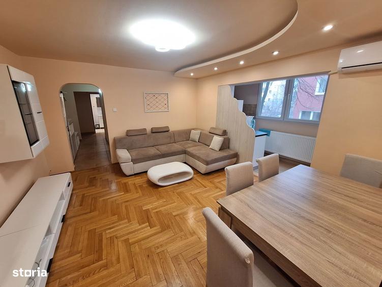 Apartament cu 3 camere decomandat, mobilat în Girocului