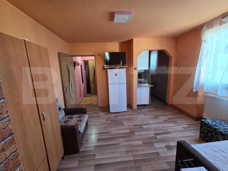 Apartament cu 2 camere semidecomandat, mobilat în Reghin