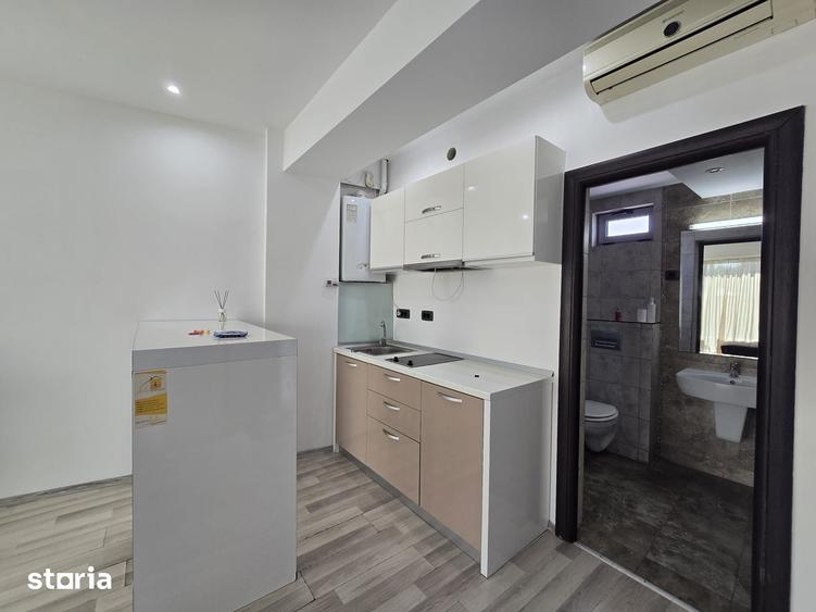 Spațiu comercial, de 210 mp, în Central
