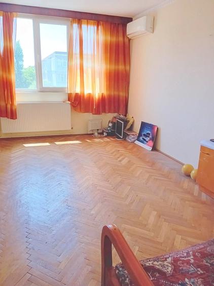 Apartament cu 3 camere decomandat în Țiglina 2