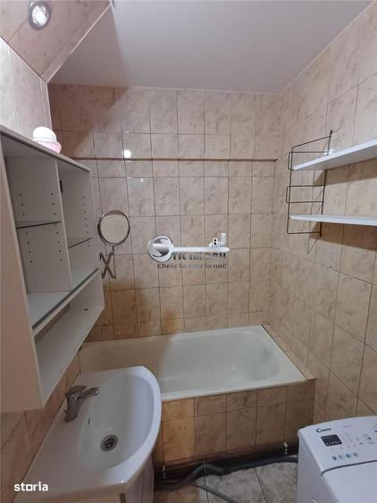 Garsonieră decomandată, mobilată în Nicolina