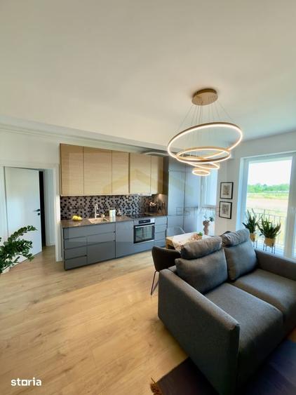 Apartament cu 3 camere semidecomandat în Tunari