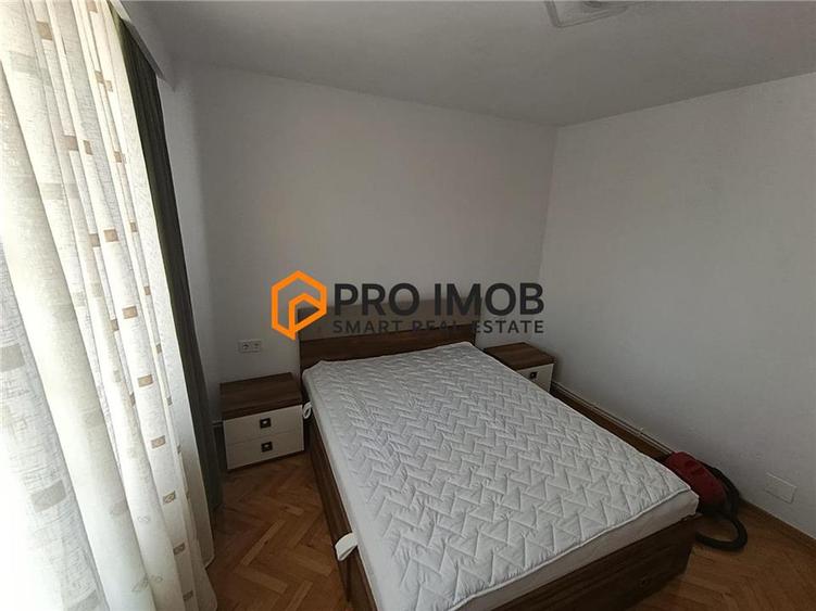 Apartament cu 2 camere semidecomandat, mobilat în 1 Decembrie