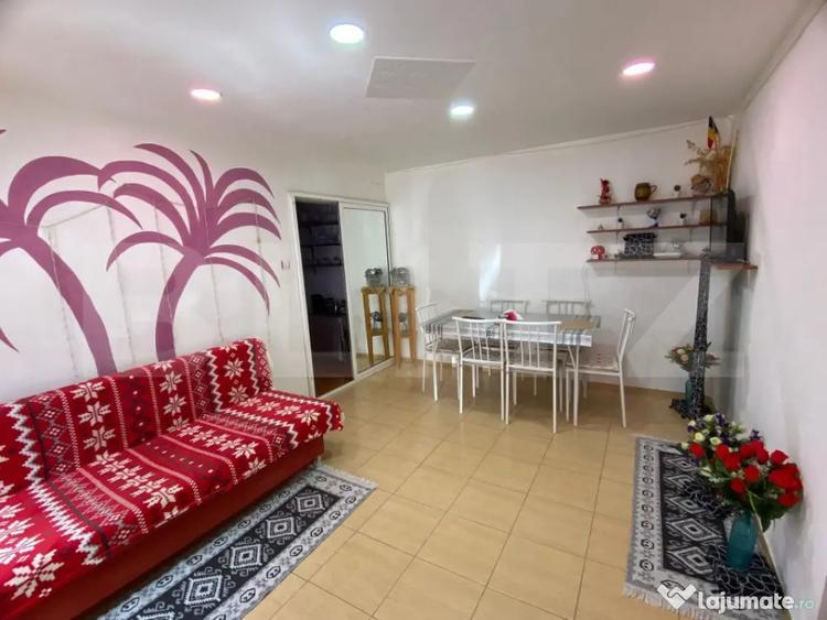 Apartament cu 3 camere decomandat în Central