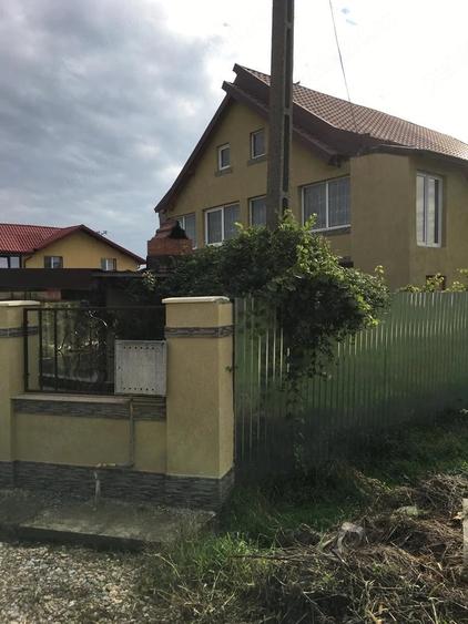 Teren de 2500 mp, în Bradu