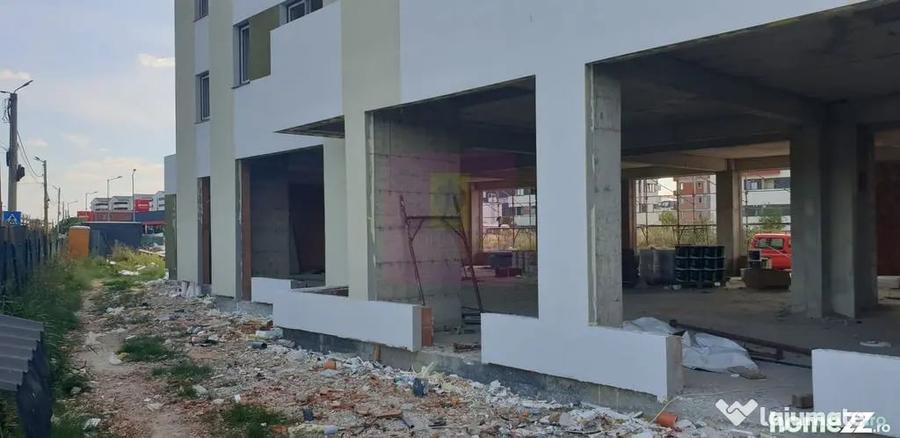 Spațiu comercial, de 330 mp, în Chiajna