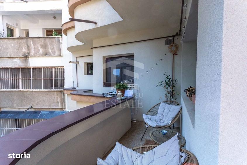 Apartament cu 4 camere în Arcul de Triumf