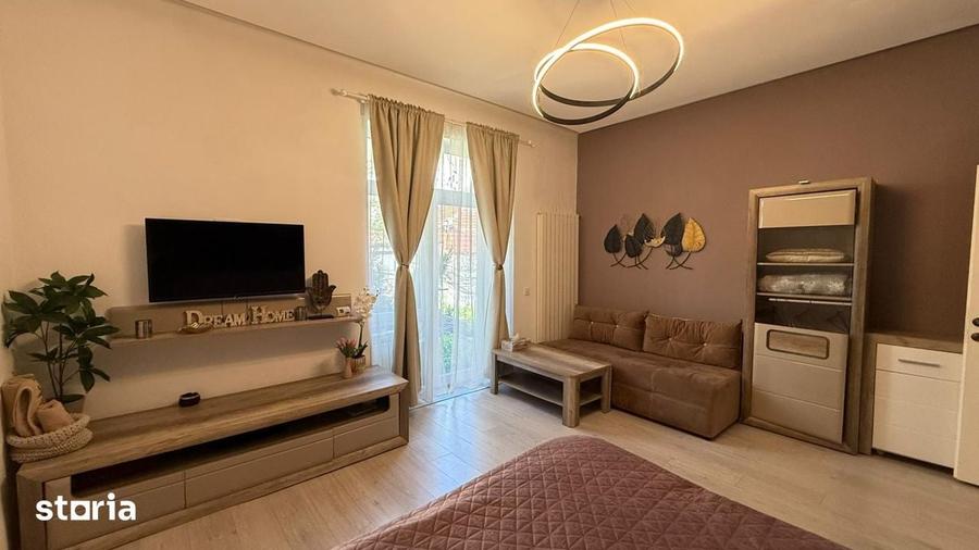 Apartament cu 2 camere decomandat în Centrul Istoric