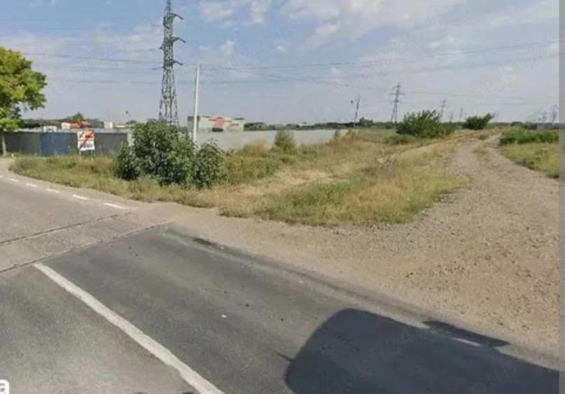Teren de 8062 mp, în Central