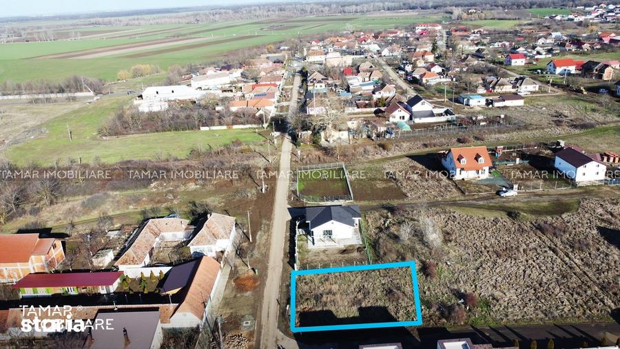 Teren de 500 mp, în Zădăreni