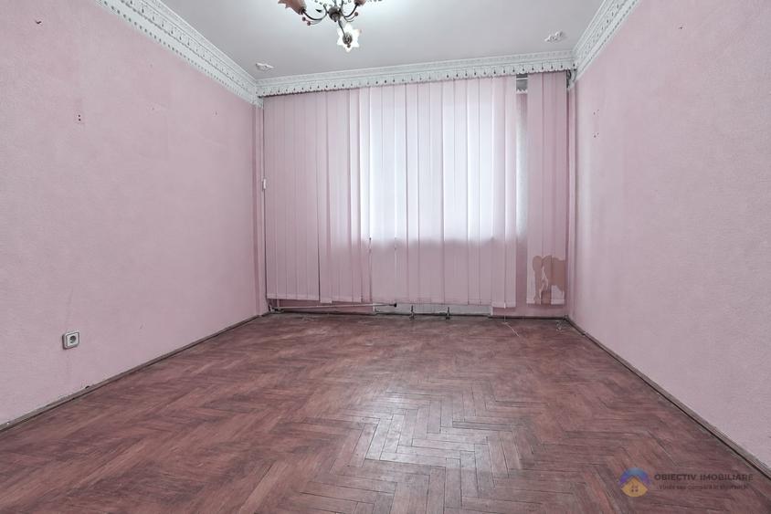 Apartament cu 3 camere decomandat în Dărmănești