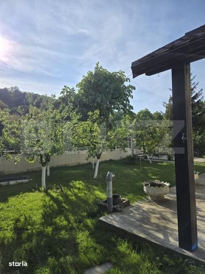 Casă cu 3 camere cu Teren 600 Mp în Central