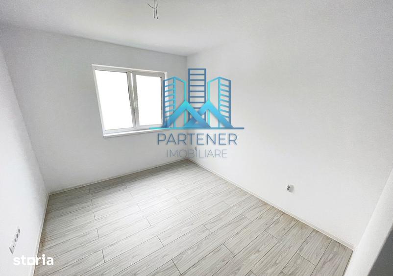 Apartament cu 4 camere în Rediu