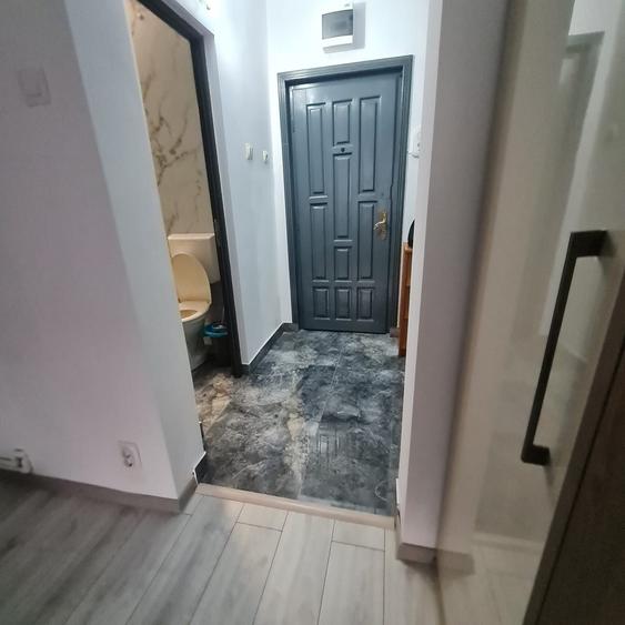 Garsonieră semidecomandată în Central