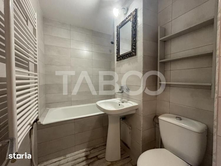 Apartament cu 3 camere semidecomandat în Mănăștur