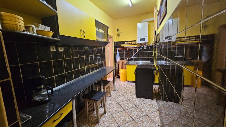 Casă cu 4 camere în Pârneava