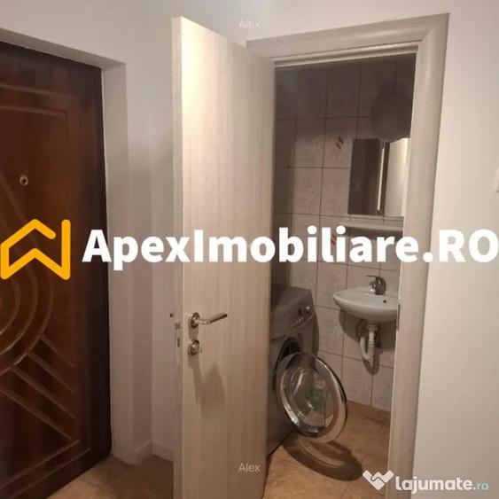 Apartament cu 3 camere decomandat în Baba Novac