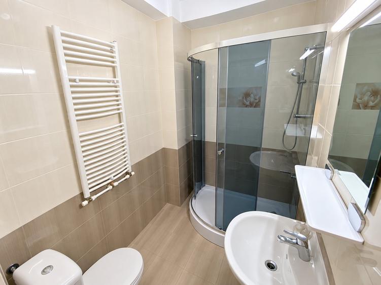 Apartament cu 2 camere semidecomandat, mobilat în Tomis Plus