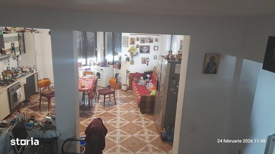 Casă cu 3 camere cu Teren 1000 Mp în Central