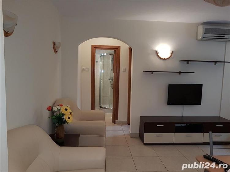 Apartament cu 2 camere decomandat în Neptun