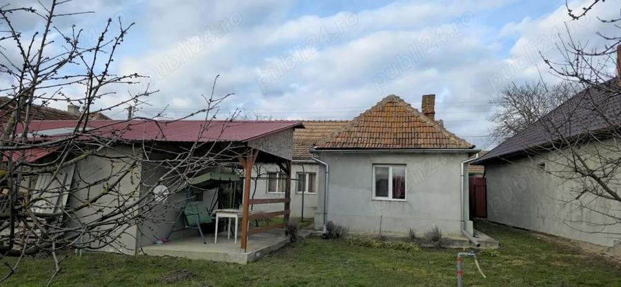 Casă cu 3 camere cu Teren 1355 Mp în Mihai Bravu