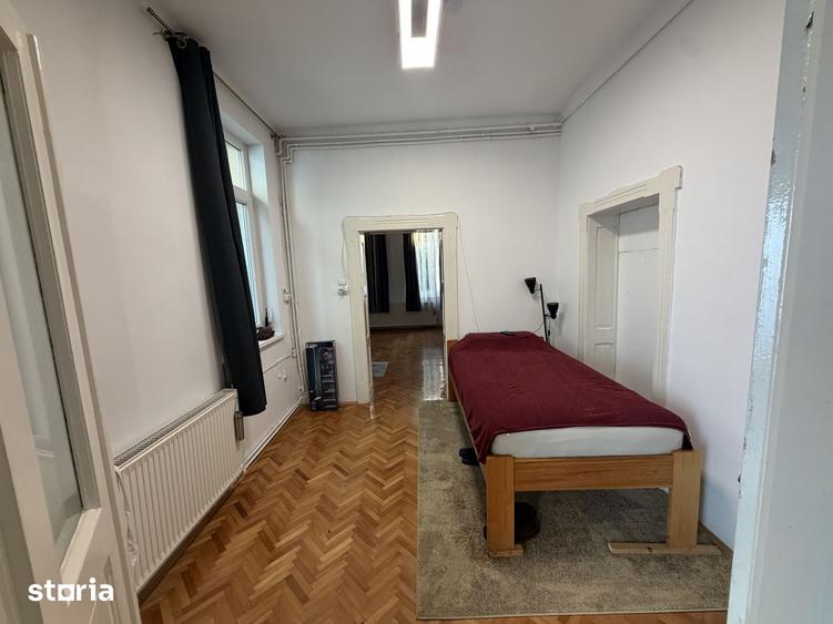 Casă cu 3 camere cu Teren 340 Mp în Libertății