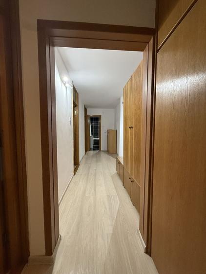 Apartament cu 4 camere decomandat în Lăpuș