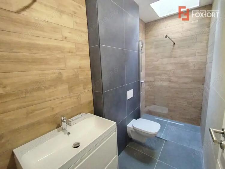 Casă cu 4 camere cu Canalizare în Buziașului