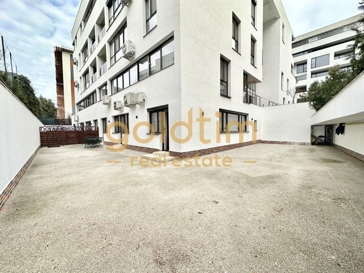 Apartament cu 5 camere decomandat, mobilat în Șoseaua Nordului